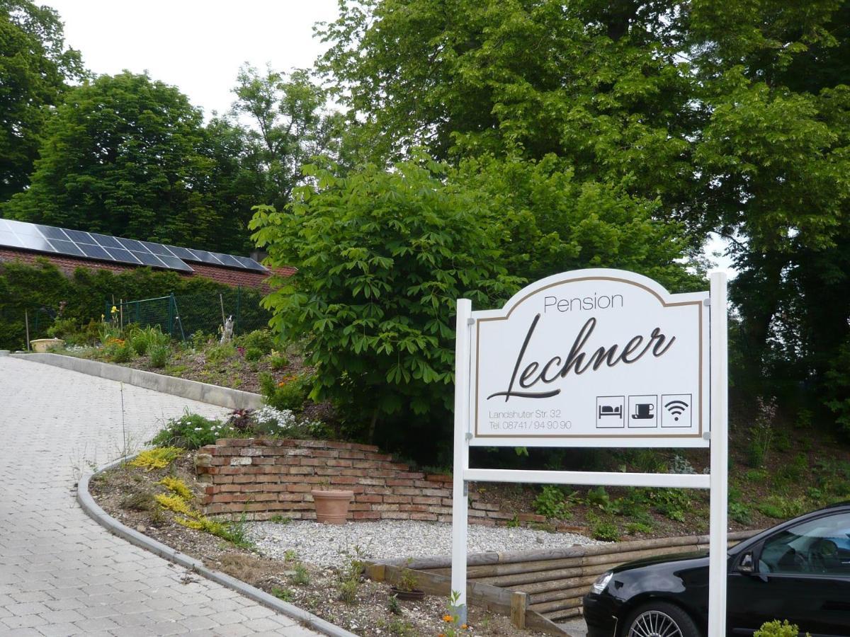 Pension Lechner Hotel Vilsbiburg Exterior photo